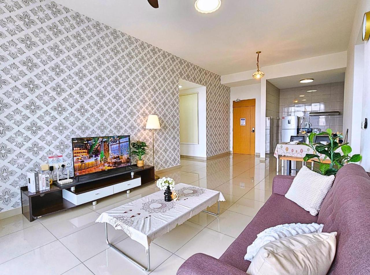 Cozy Near Ioi Mall, Maeps Serdang, By Cloud Host * Putrajaya