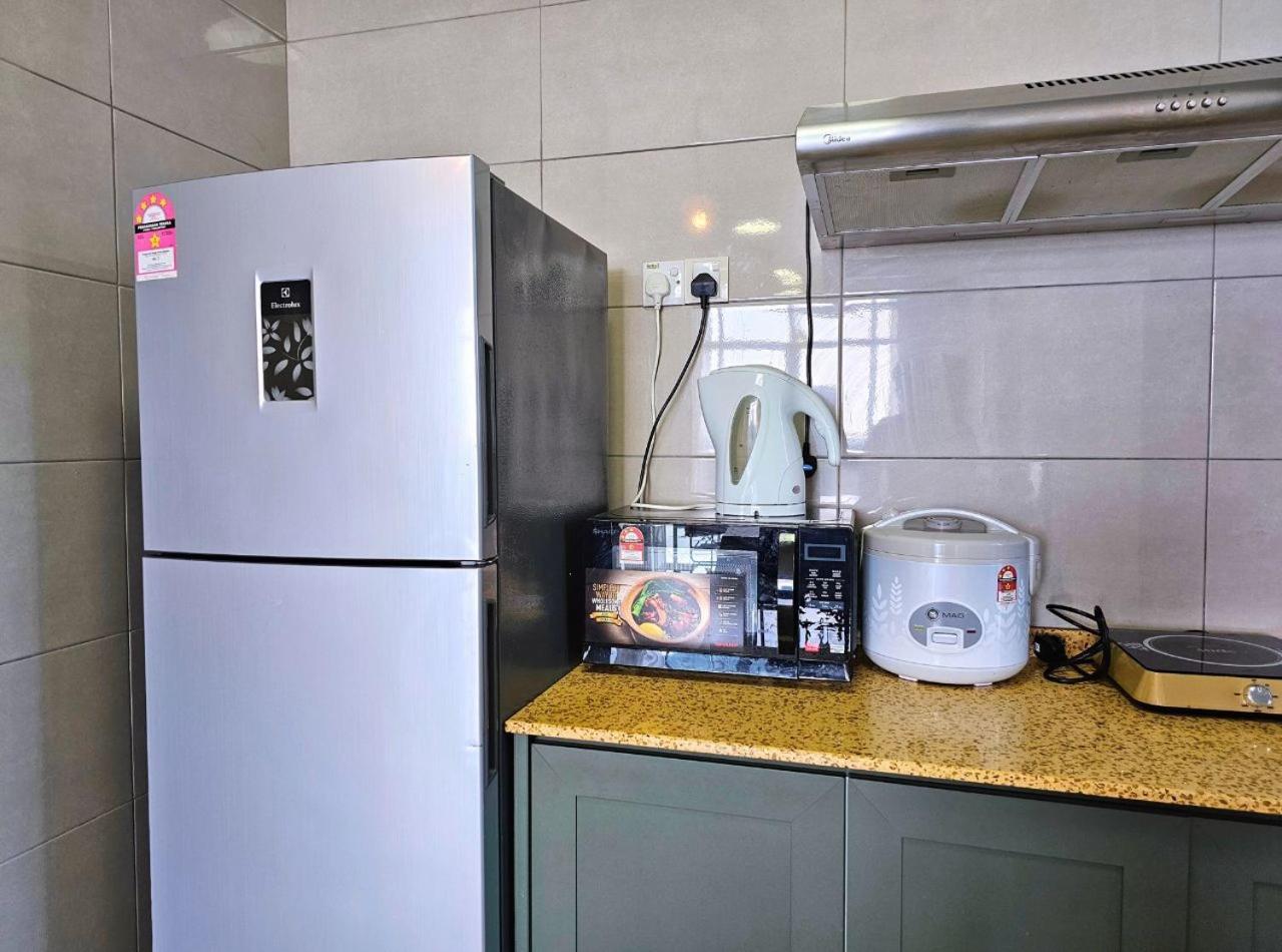 Cozy Near Ioi Mall, Maeps Serdang, By Cloud Host Apartment