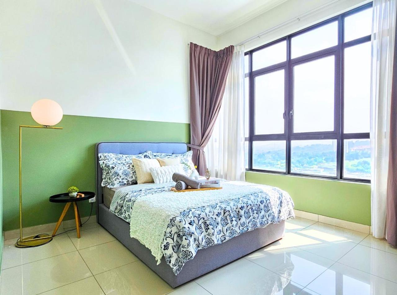 Apartment Cozy Near Ioi Mall, Maeps Serdang, By Cloud Host Putrajaya