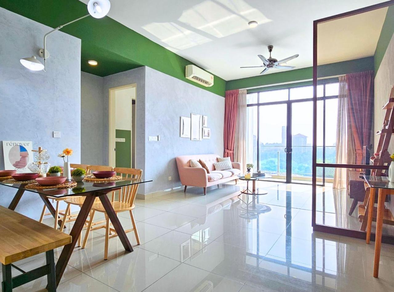 Cozy Near Ioi Mall, Maeps Serdang, By Cloud Host Apartment *
