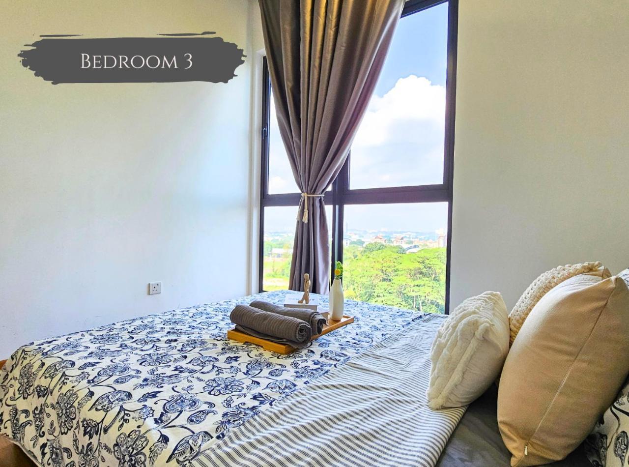 Cozy Near Ioi Mall, Maeps Serdang, By Cloud Host *