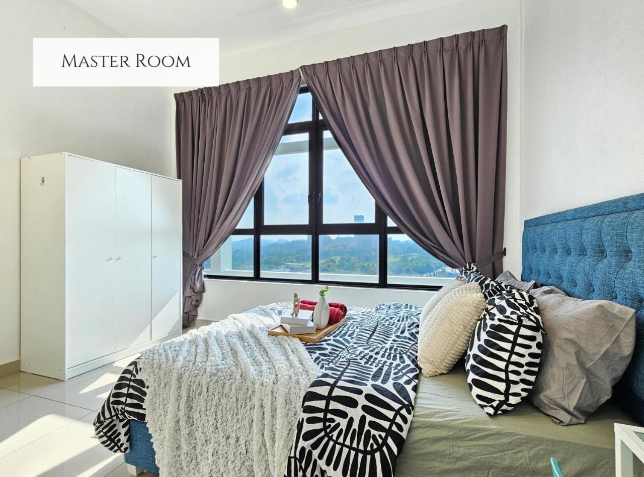 Cozy Near Ioi Mall, Maeps Serdang, By Cloud Host Apartment *