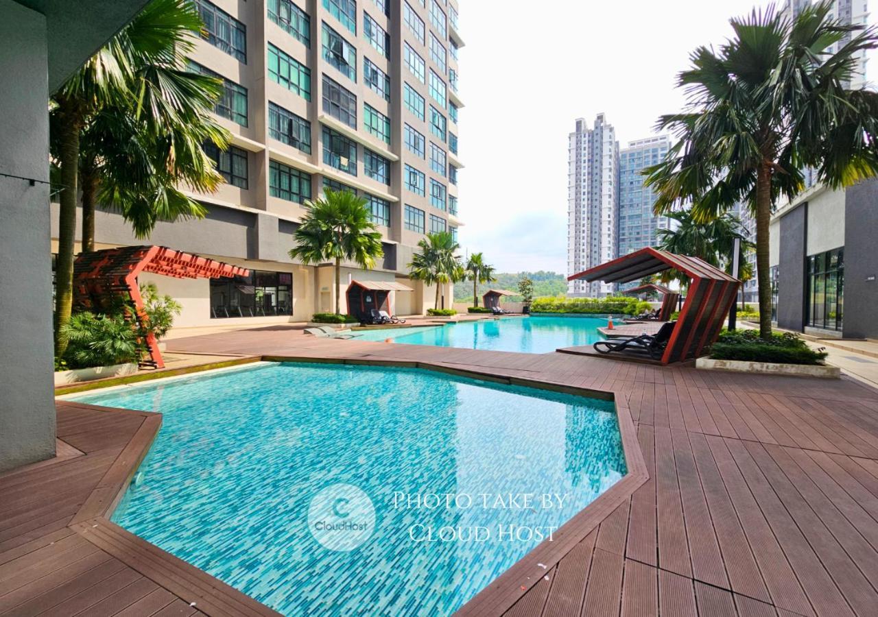 Cozy Near Ioi Mall, Maeps Serdang, By Cloud Host Apartment Putrajaya
